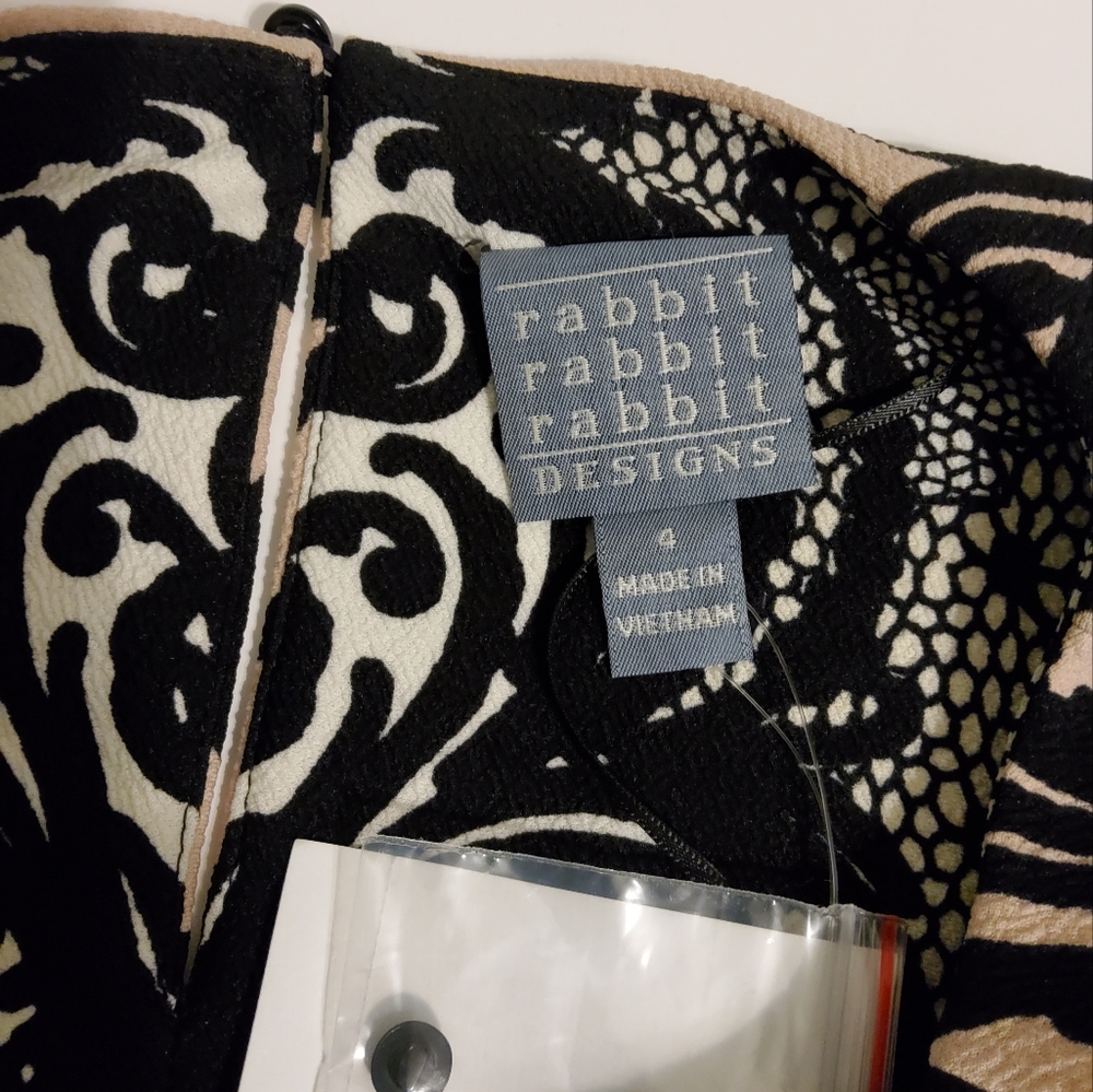 NWT! Rabbit Rabbit Rabbit Design Damask Print 3/4 Sleeve Sheath Dress Size 4 - Picture 8 of 10
